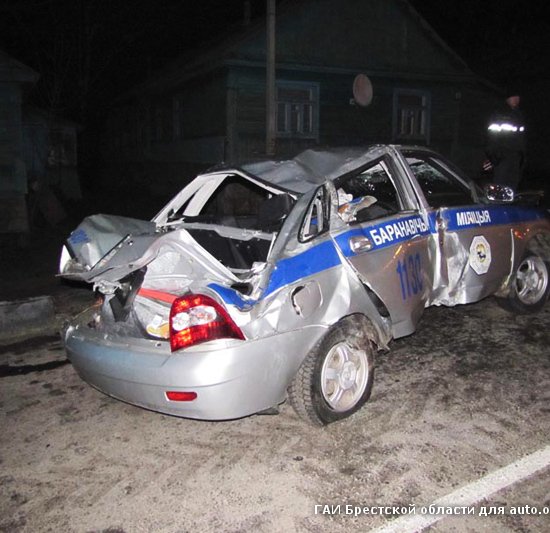 Барановичский район: во время преследования опрокинулся автомобиль ГАИ, пострадали инспекторы
