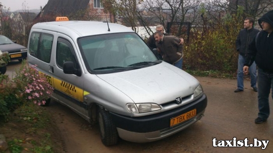 Угнанный автомобиль такси найден самими таксистами по собственной иннициативе