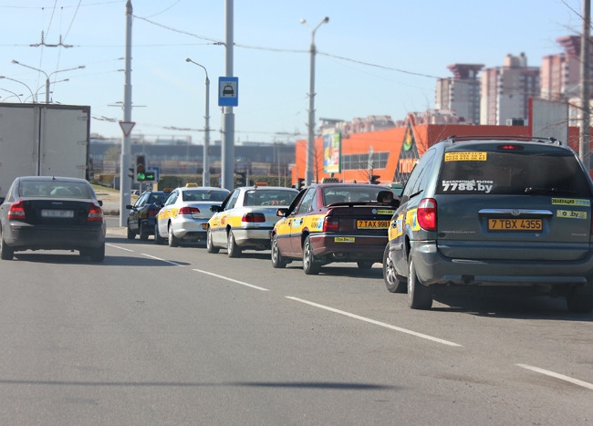  	Таксисты Минска обвиняют городские власти в вынужденных конфликтах с ГАИ